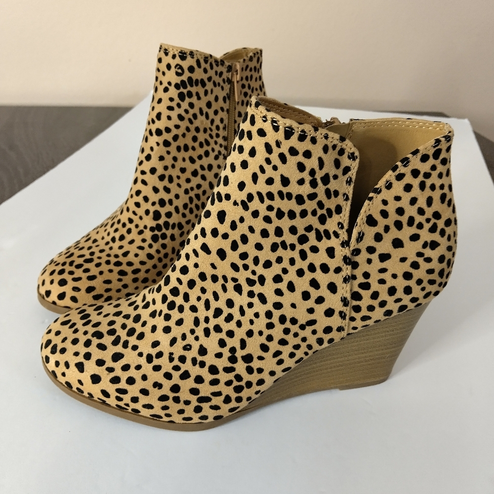 Soda Spotted Tan and Black Ankle Booties